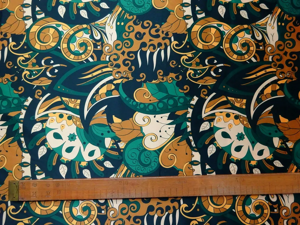 Satén béžovo-čierny "zeleno-horčicový vzor" - potlač na Slovensku