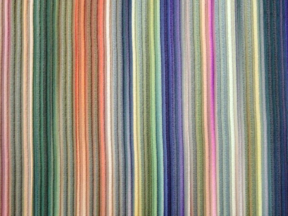 Úplet farebný "plastické pásiky" 