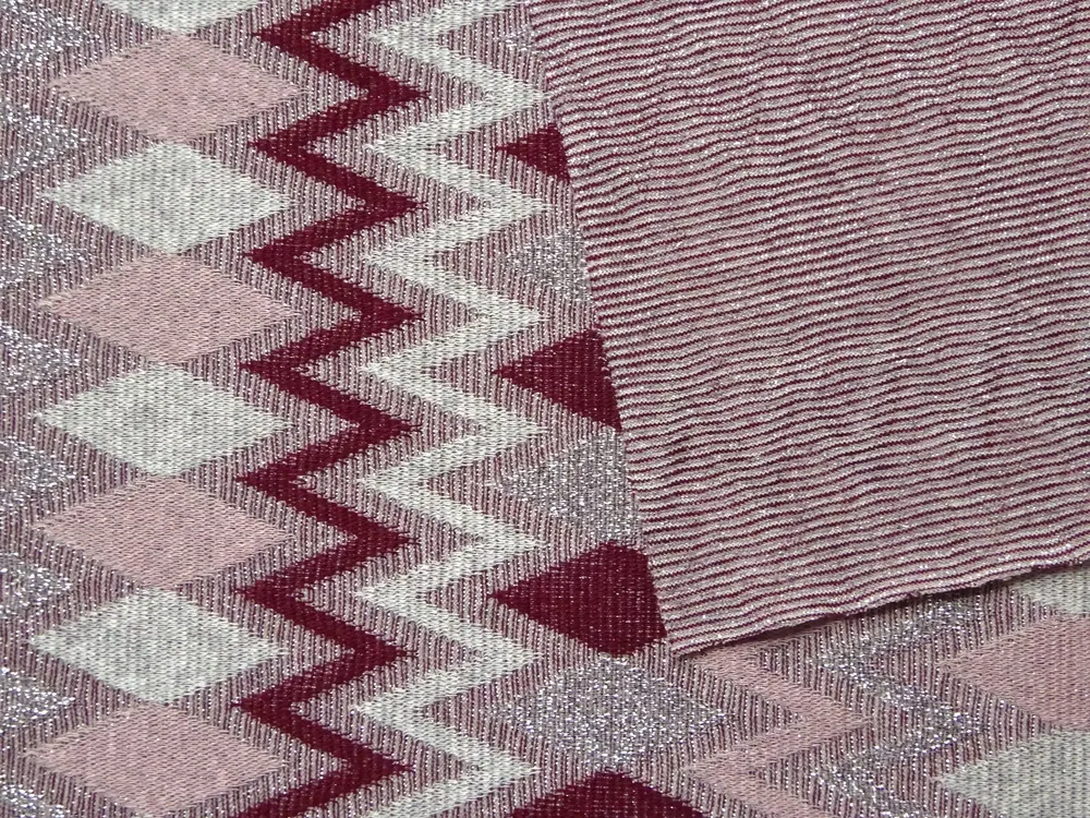 Úplet staroružový "bielo-strieborno-vínový vzor" 