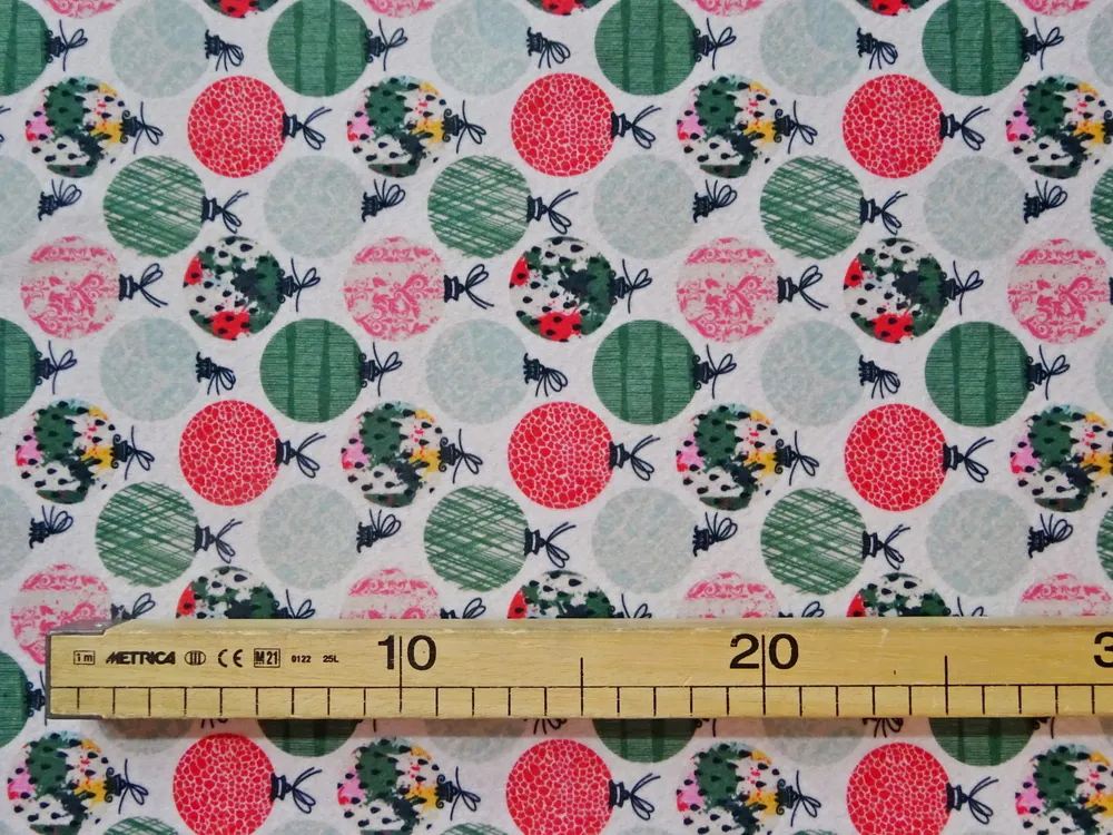 Filc biely "vianočná guľa" - talianska kolekcia 