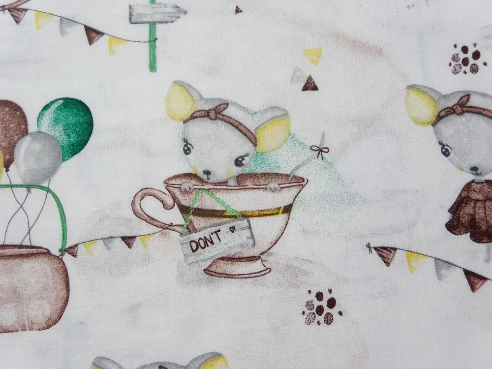 Bavlna biela "sivá myška v hnedej šálke" 