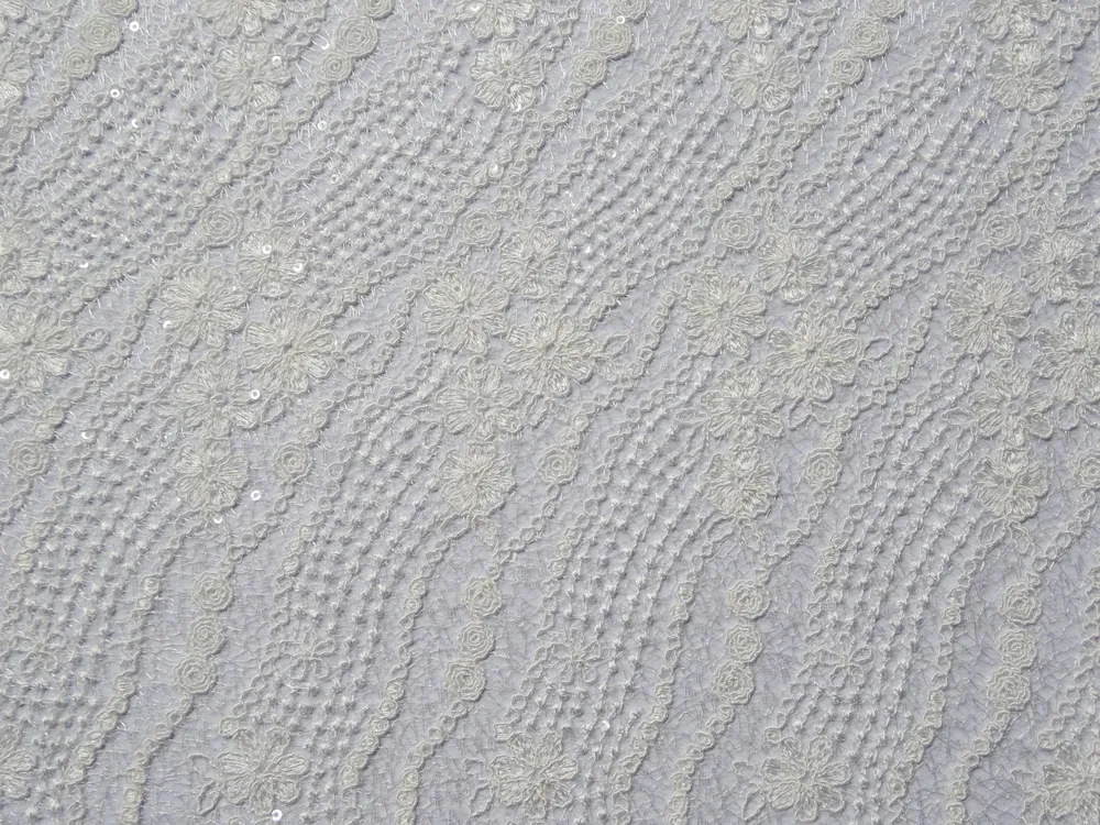 Krajka smotanová "kvety, ďalšie vzory, flitre" 