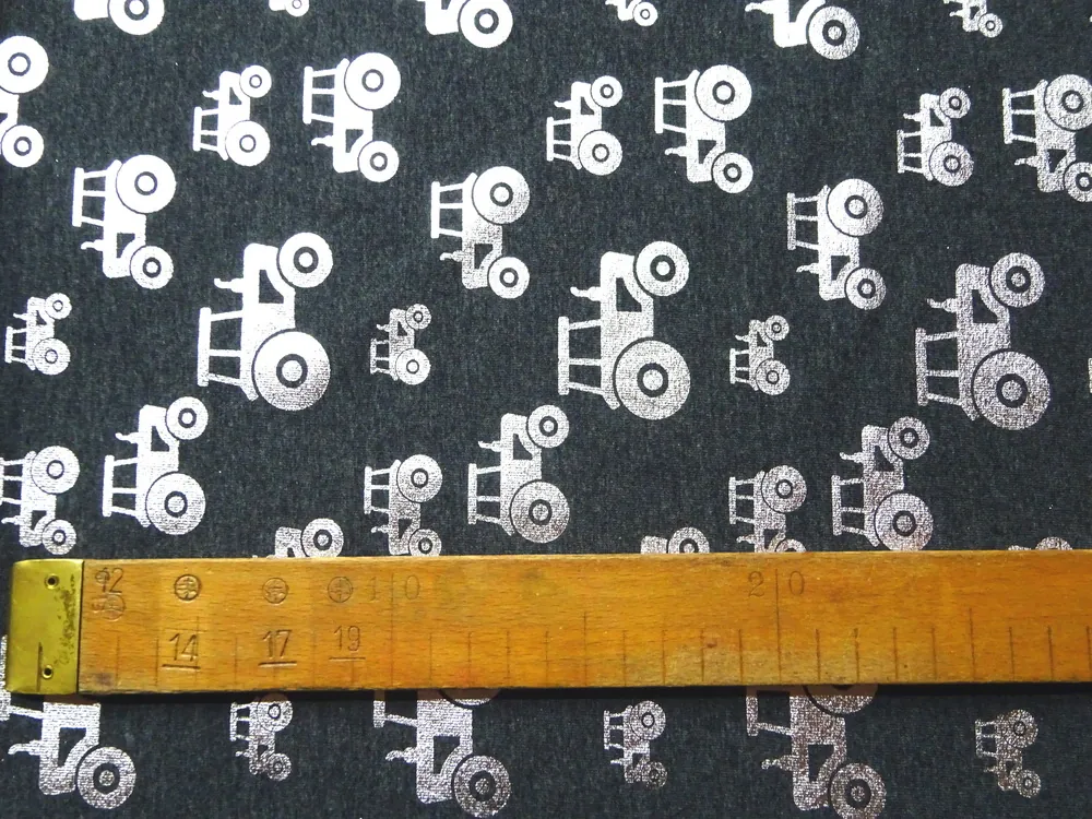 Úplet tmavosivý "strieborný traktor"