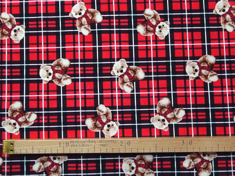 Teplákovina červená "macko, káro" 