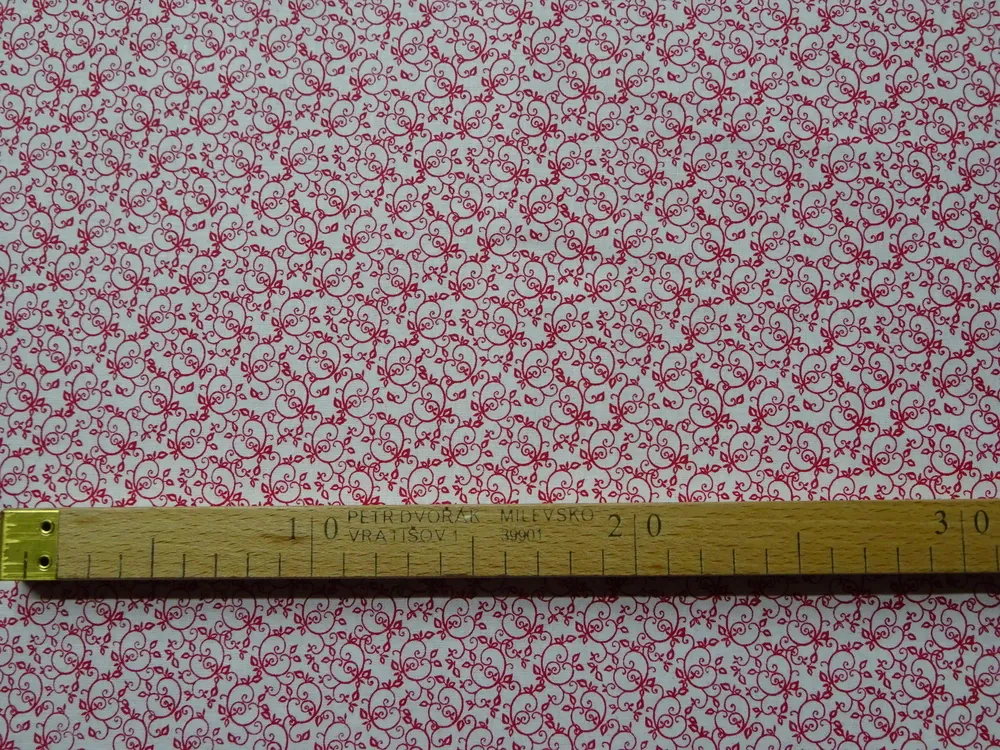 Bavlna biela "červený vzor" 