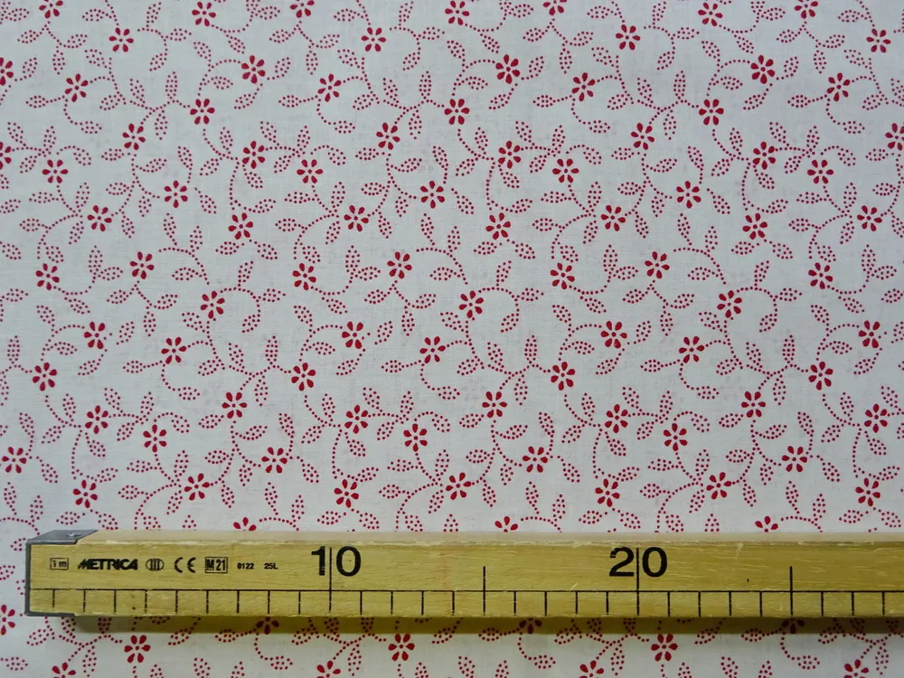 Bavlna biela "červený kvet" 