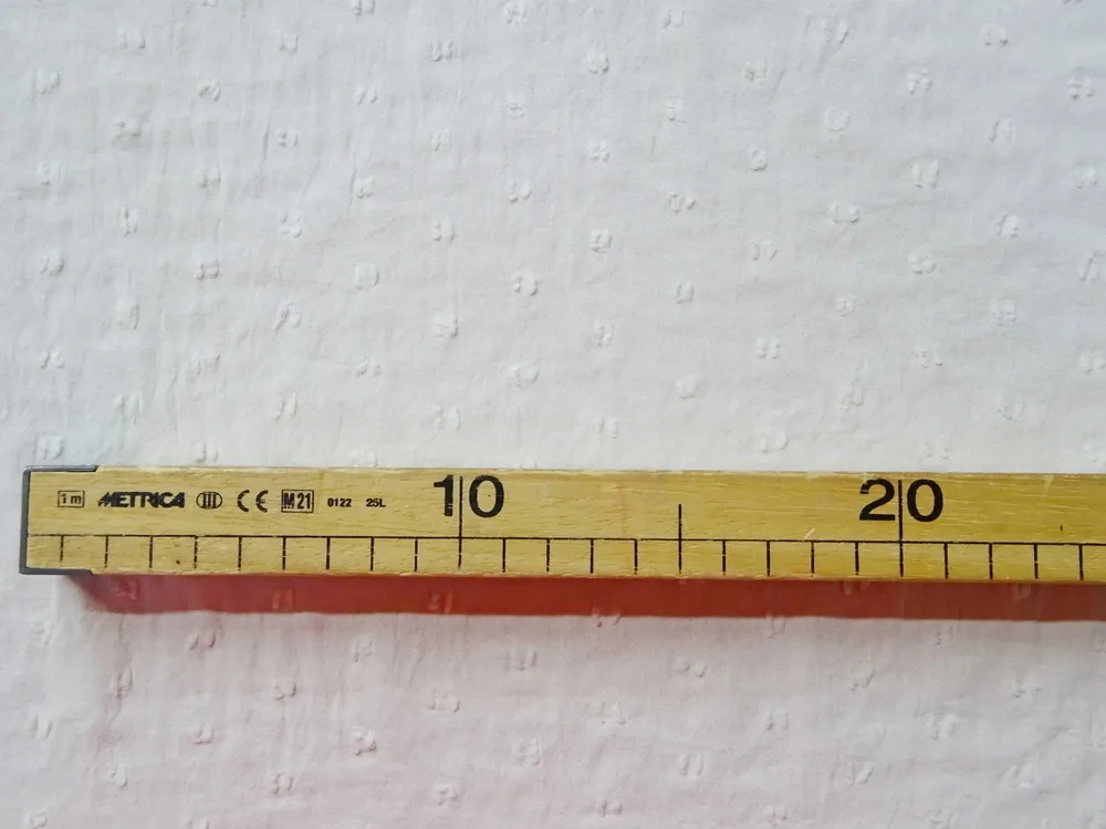 Šatovka smotanová "nopky" 