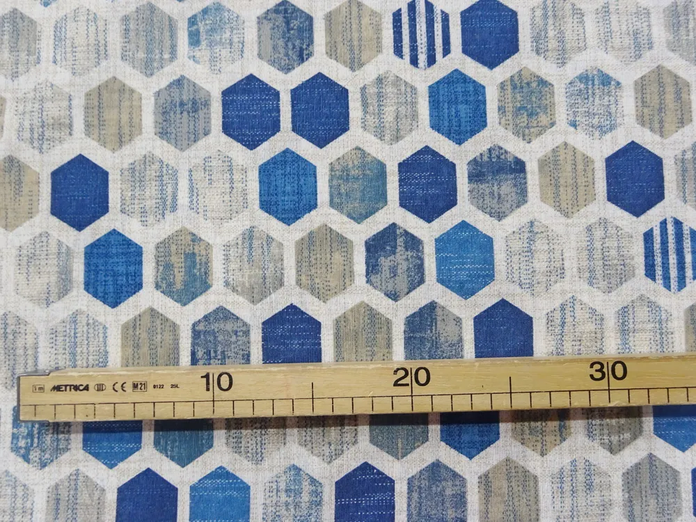 Poťahovka bielo-béžová "modrý geometrický motív"