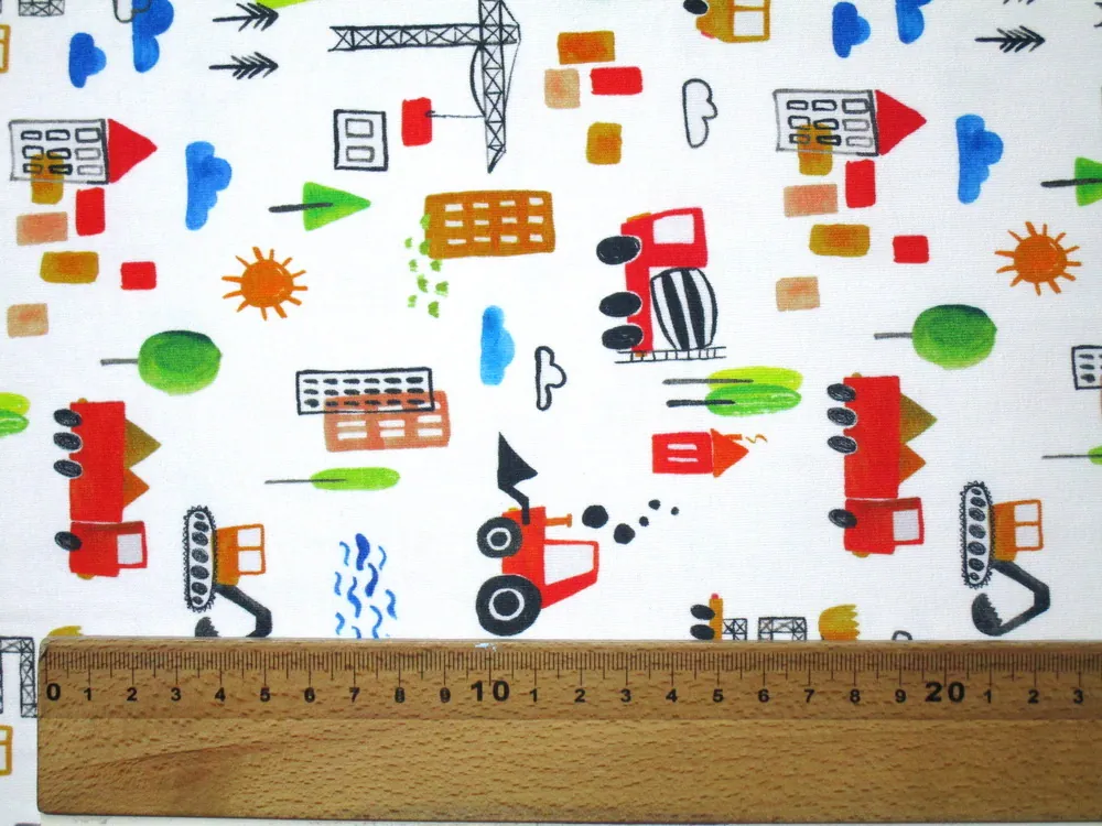 Úplet biely "nákladné autá, stromy" 