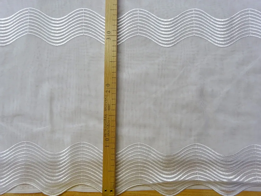 Záclona biela "biele vlnovky" - 170 cm 