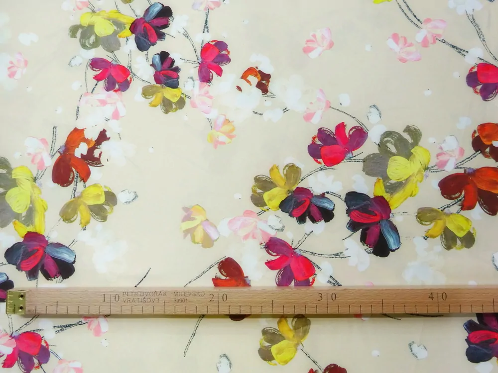 Satén žlto-béžový "maľované kvety" - polomat