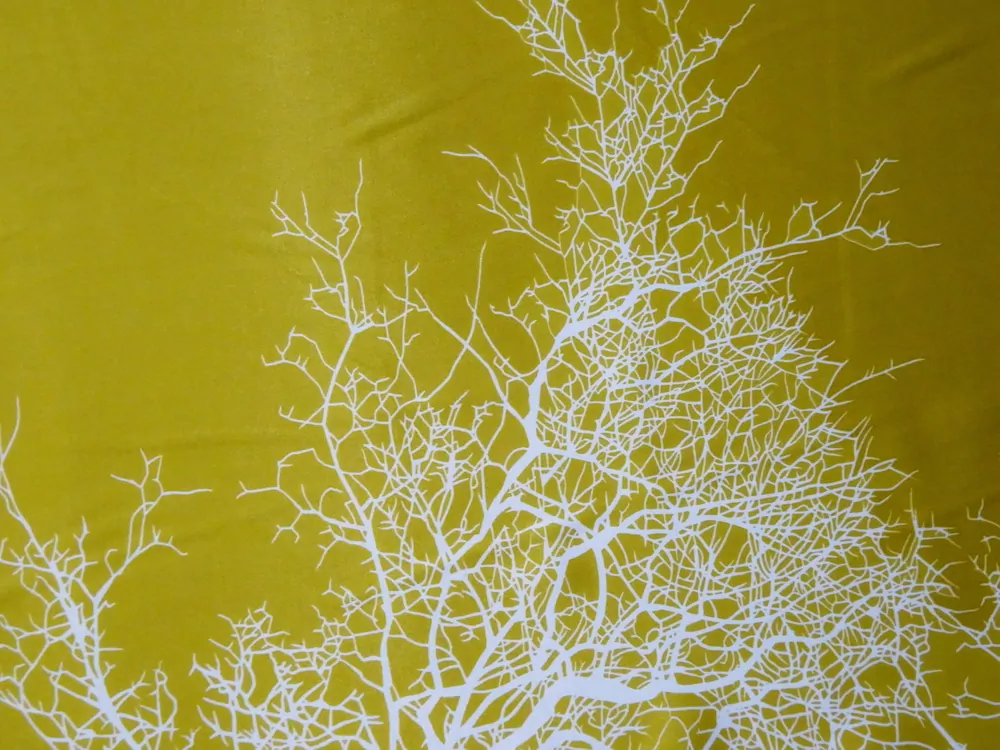 Satén horčicovo-zlatý "biele konáre" - bordúra obojstranná 