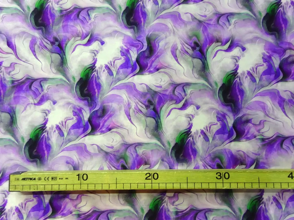 Hodváb bielo-zeleno-fialový "vzorovaný" 