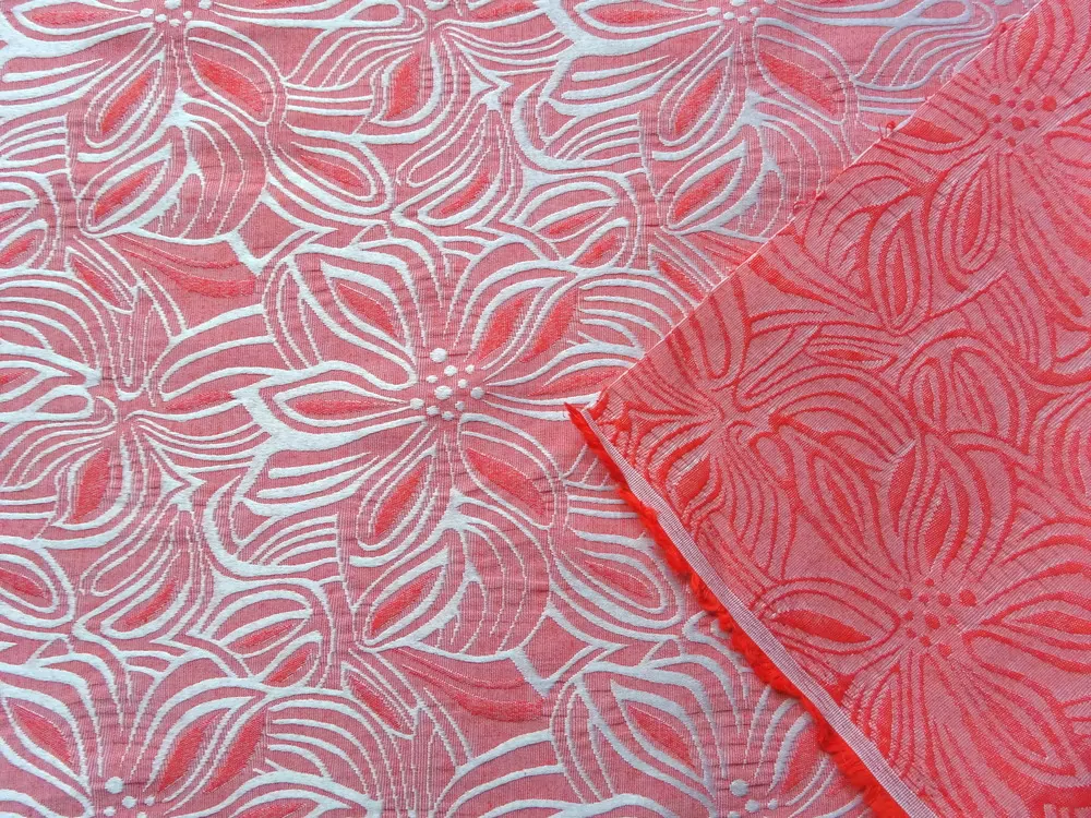 Žakard lososový "plastické kvety"