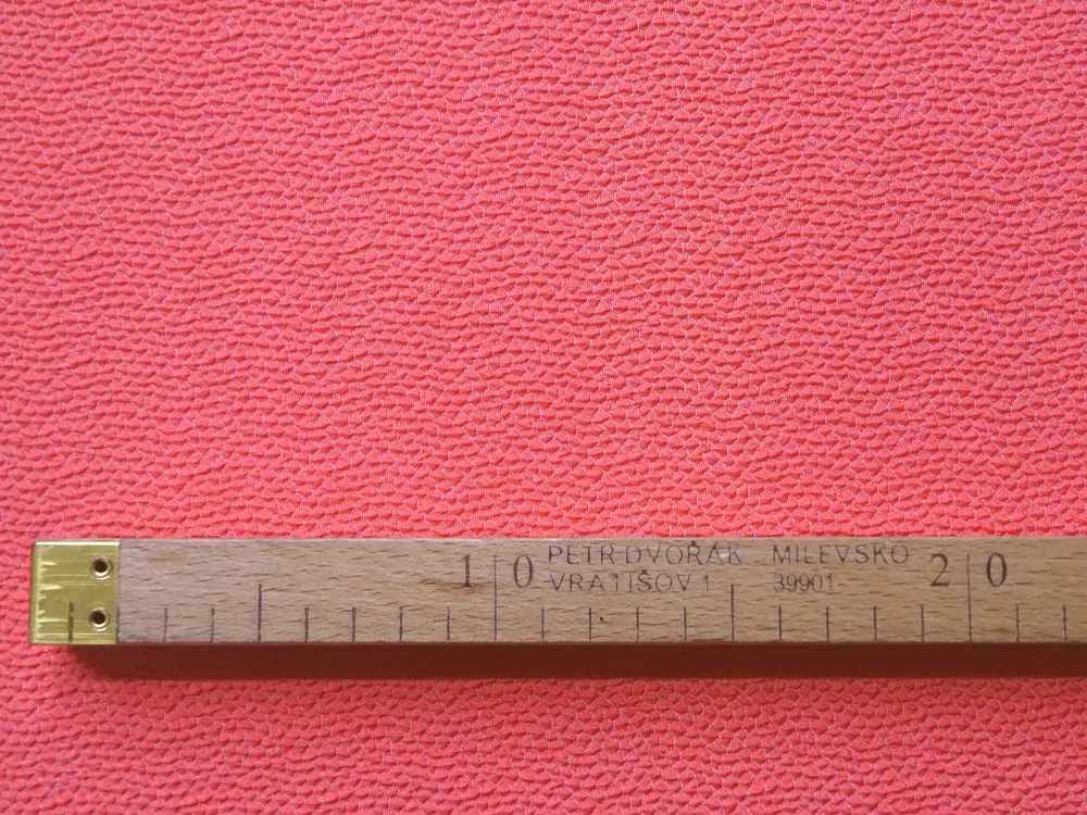 Žakard pomarančovo-červený "plastický vzor" 