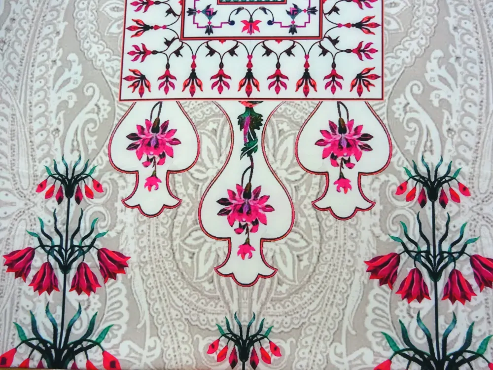 Šatovka maslová "kvety, ornamenty" - raport 
