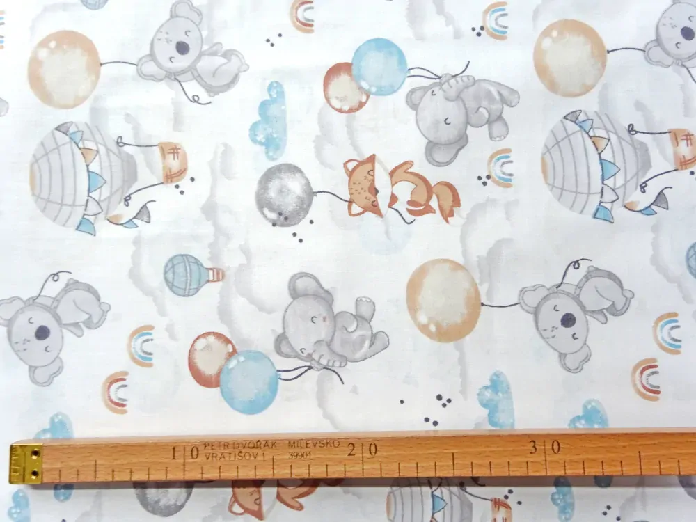 Bavlna biela "zvieratká s balónikom" 