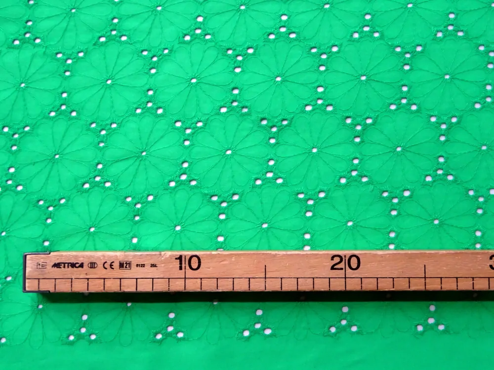 Madeira zelená "kvety" 