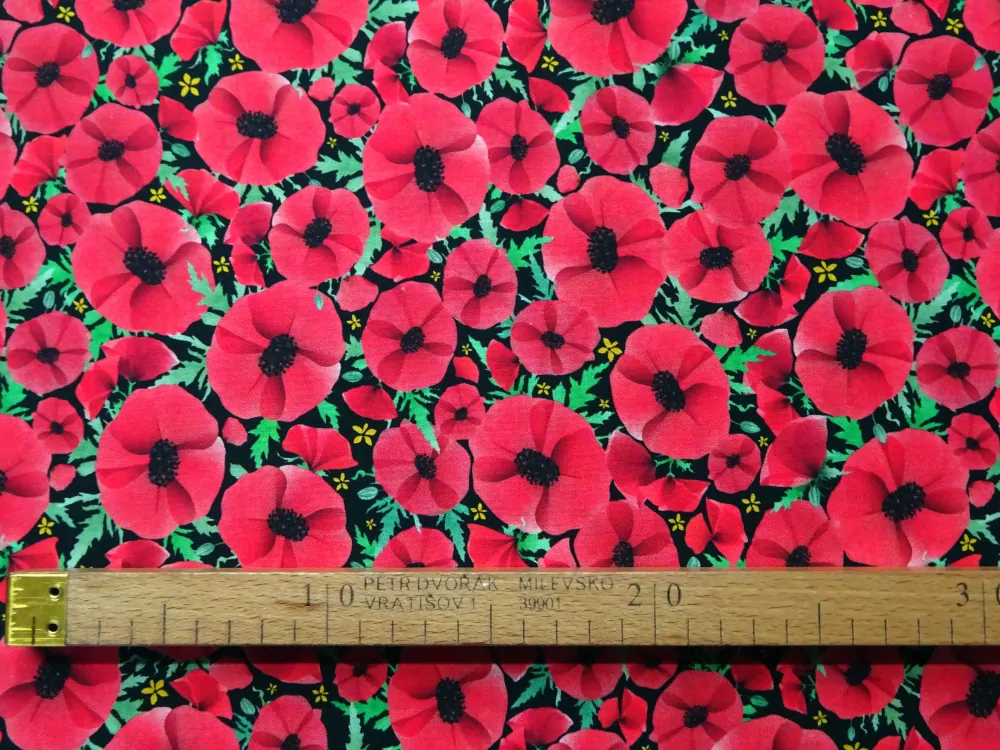 Bavlna čierna "červené maky" - Amerika 