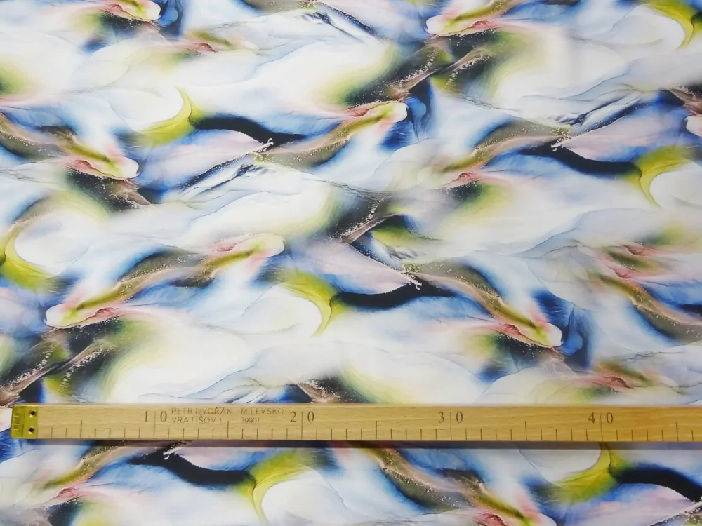 Šatovka s hodvábom svetlomodrá "vzorovaná" 