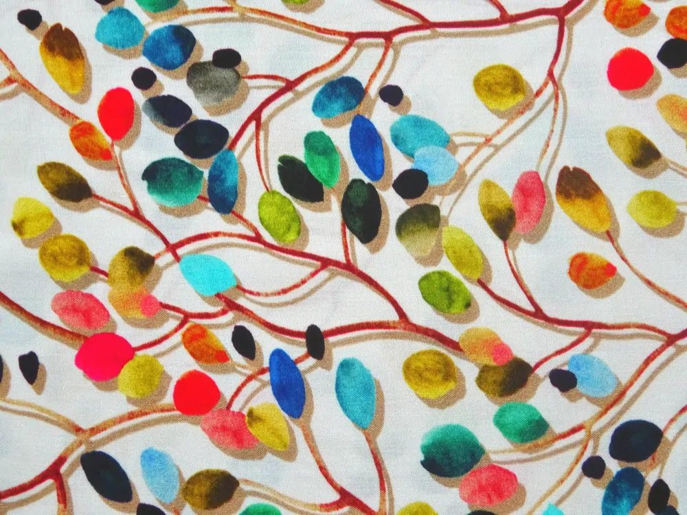 Šatovka smotanová "farebné lístky na konári" 