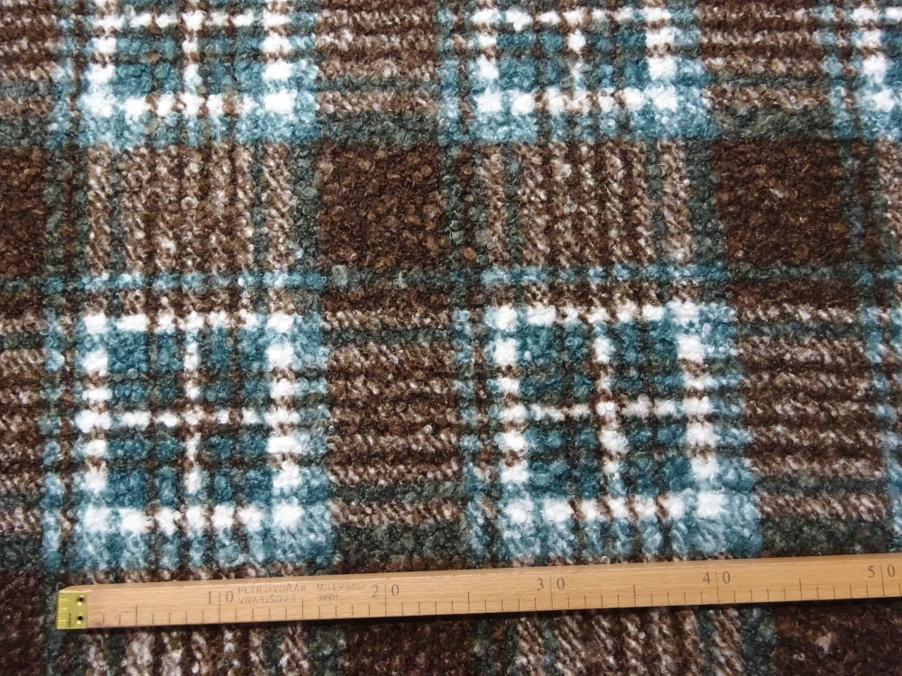 Buklé bielo-hnedé "tyrkysovomodré káro"