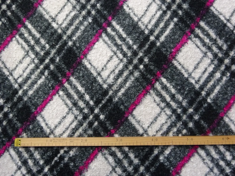 Buklé bielo-sivé "fuksiový pásik" 