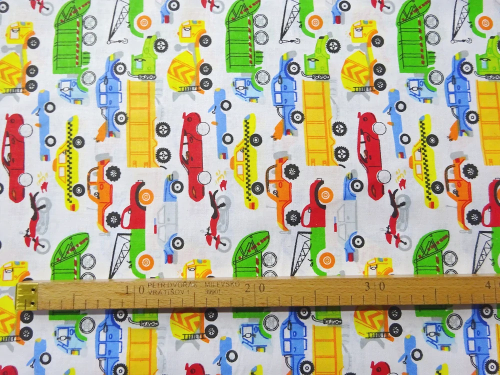 Bavlna biela "farebné autá" 