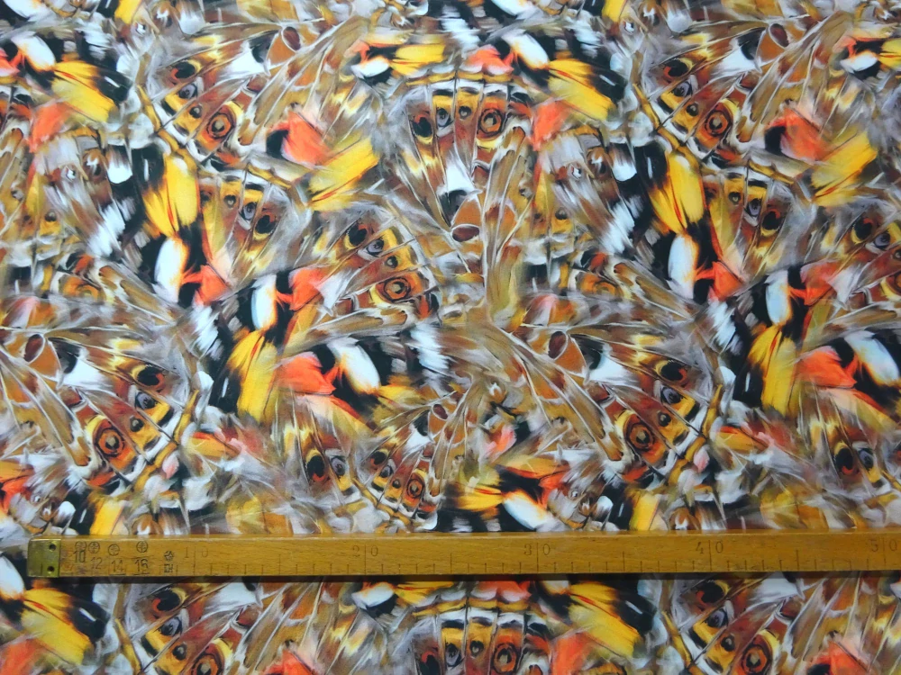 Úplet-imitácia jelenice žlto-hnedý "motýlie krídla" - Slovenská tlač 