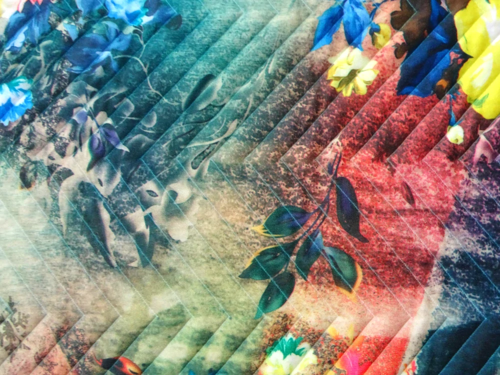 Úplet prešívaný farebný "lúka"