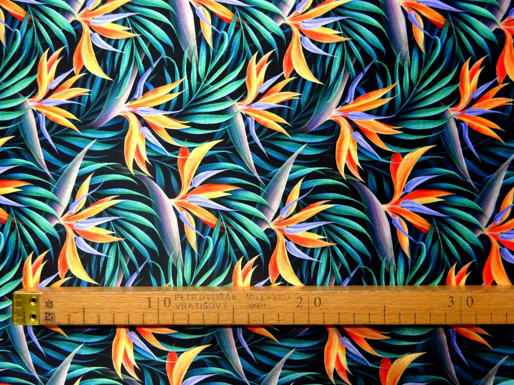 Satén čierny "farebné listy" - potlač na Slovensku 