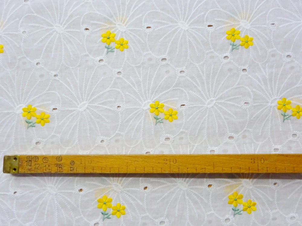 Madeira biela "žlté a biele kvety" 