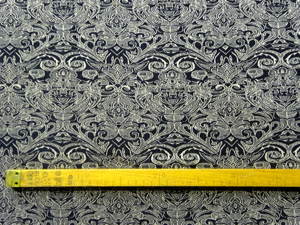 Žakard čierny "béžový vzor" - pruží naopak