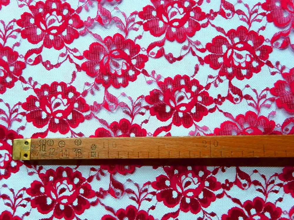 Krajka Clara červená "kvety" 