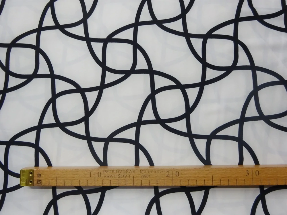 Hodváb biely "čierny vzor" 