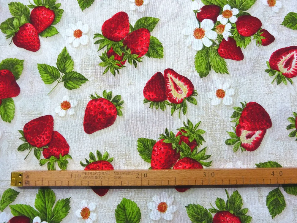 Poťahovka prírodná "jahody" 