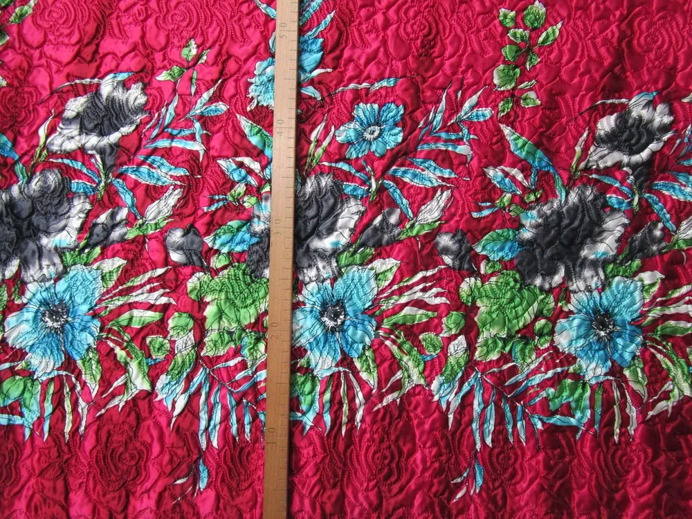 Bundovina prošev malinovo-červená "kvety" 