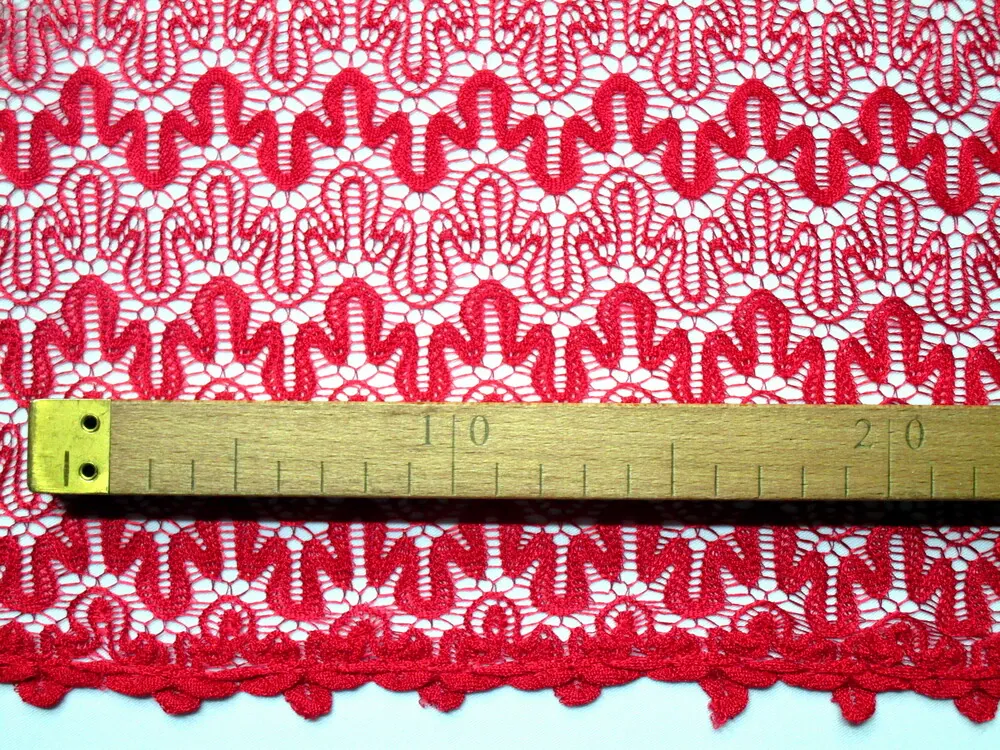 Krajka červená "vlnovky"