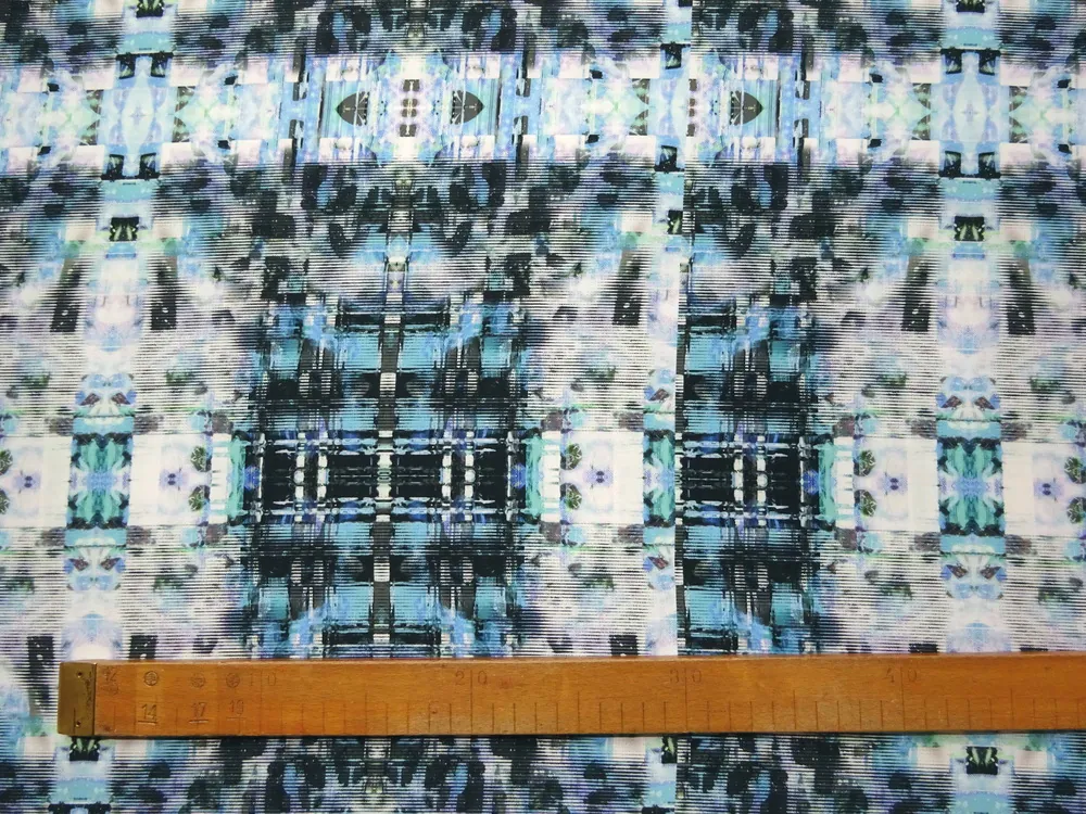 Hodváb tyrkysovo-modrý "čierny vzor" 