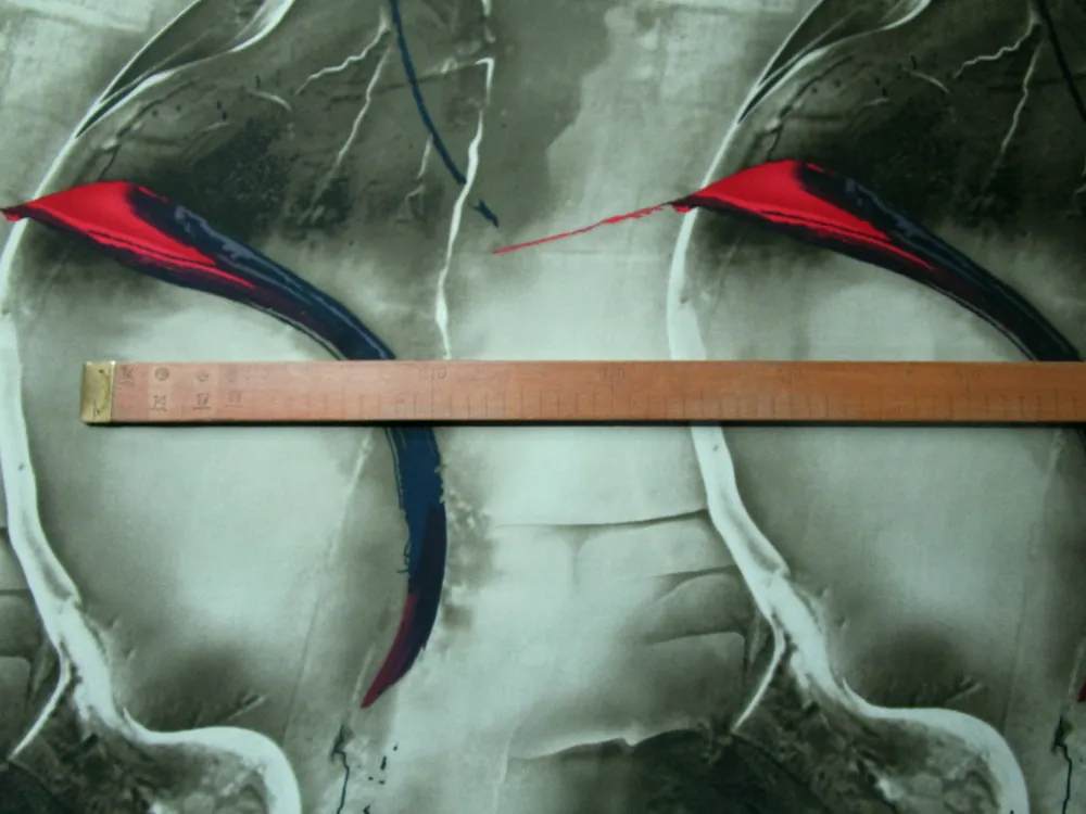 Satén olivový s hodvábom "červeno-tmavomodrá čmuha"