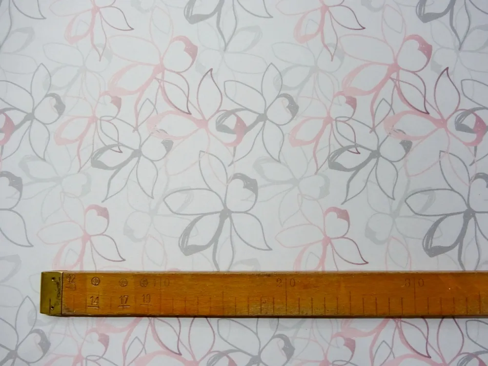 Kostýmovka Sydney smotanová "ružové a sivé kvety" 