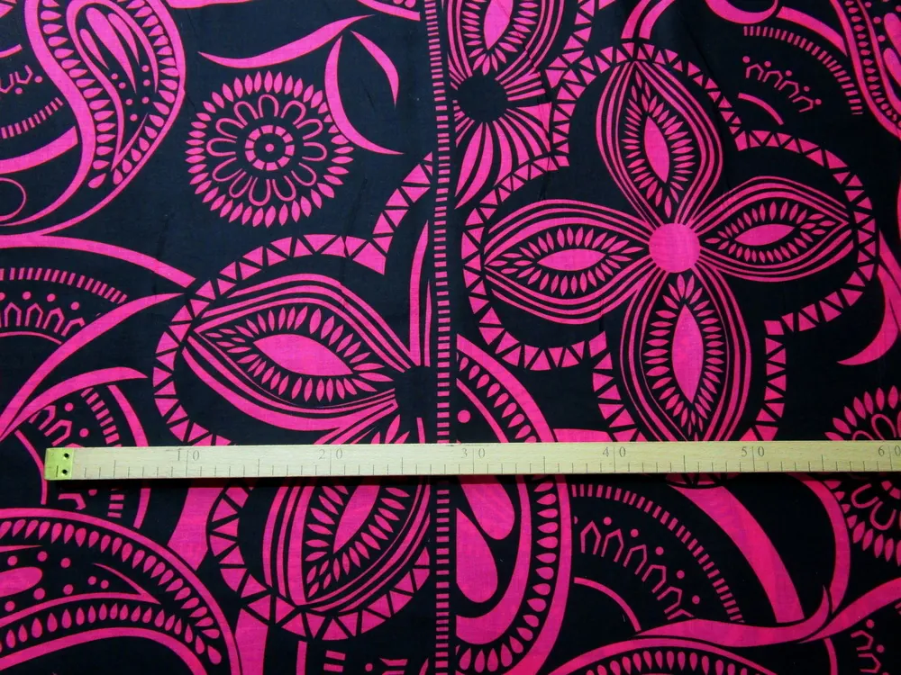 Šatovka čierna "cyklaménový vzor" 