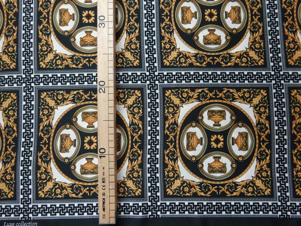 Hodváb smotanovo-čierny "vzorovaný" 