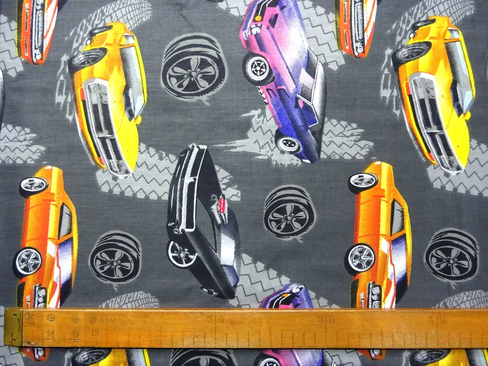 Bavlna sivá " farebné autá" 