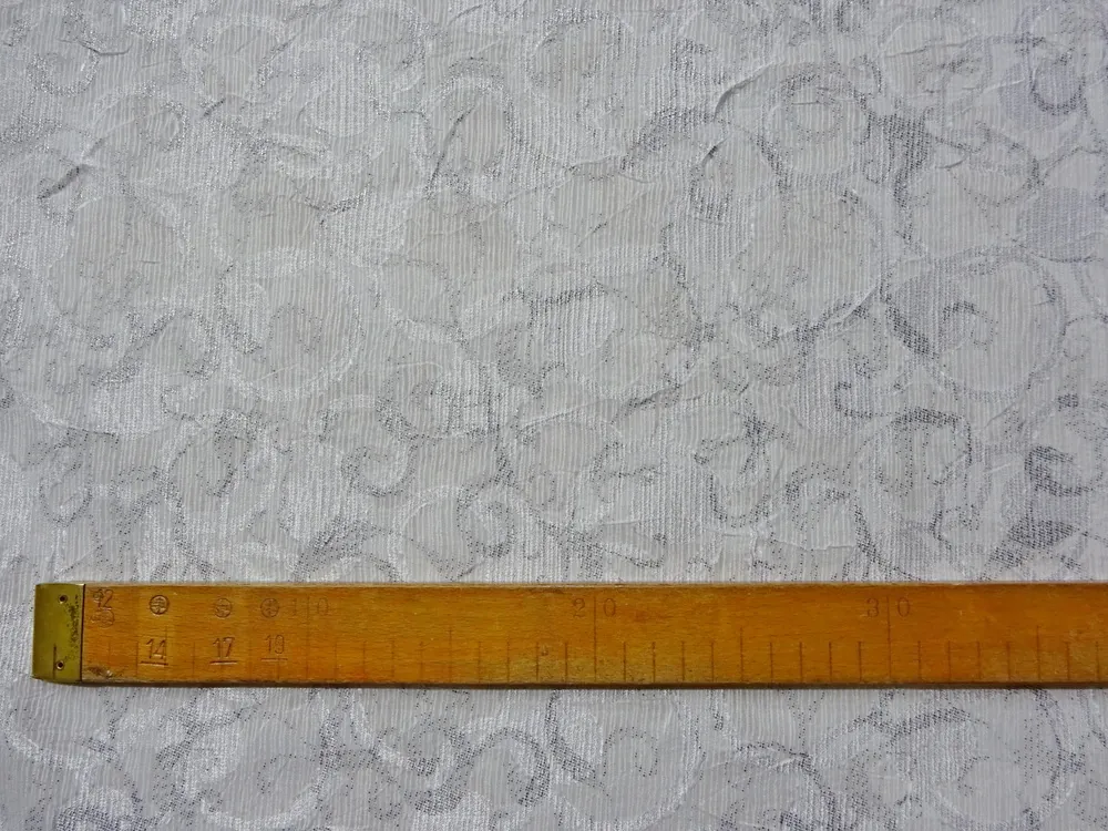 Šatovka biela "bielo-strieborný vzor" 