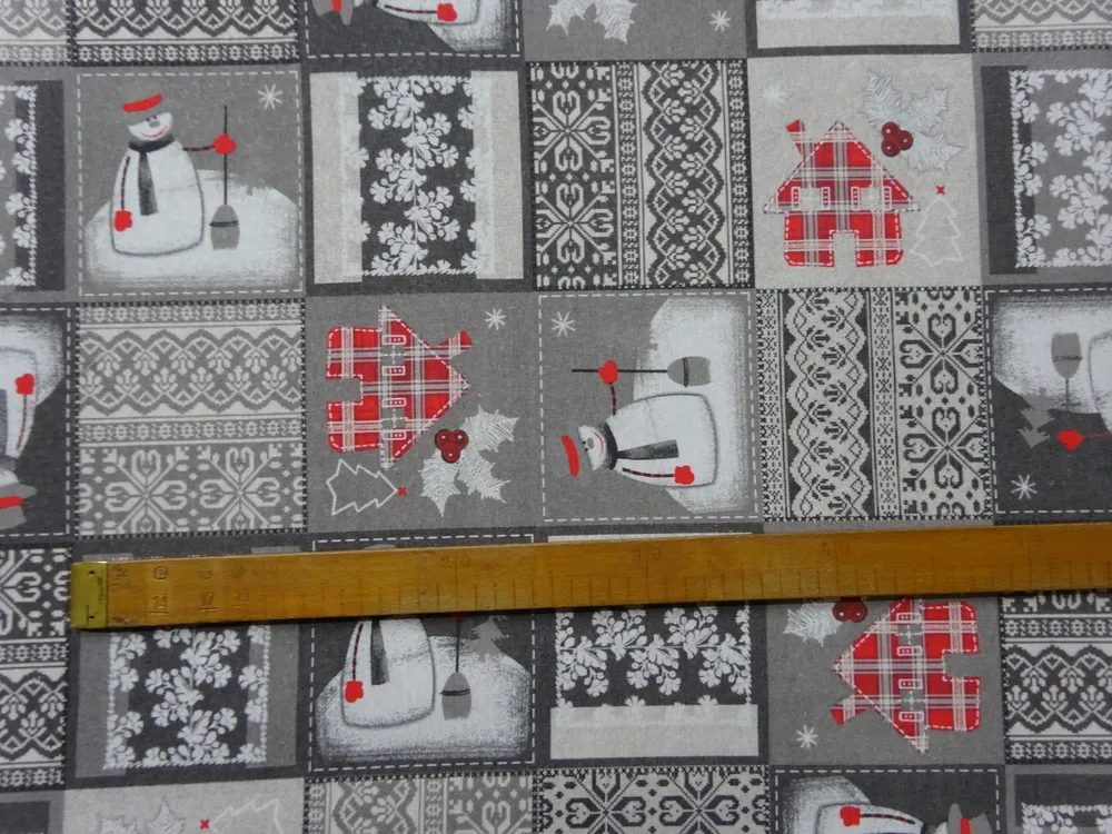 Poťahovka sivá "vianočný patchwork" 