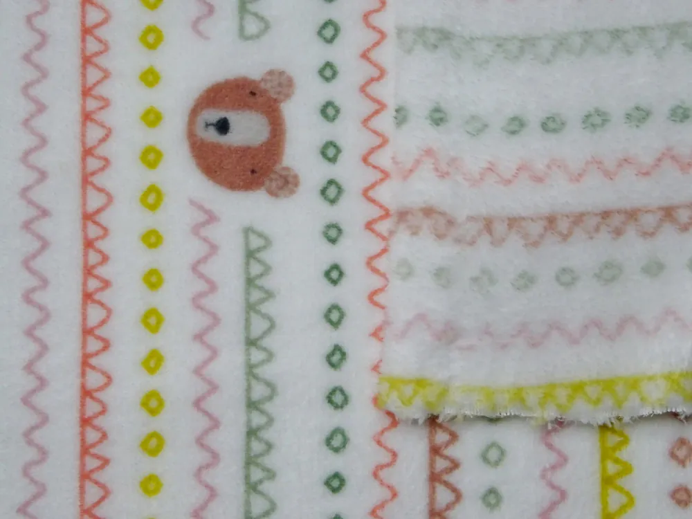 Fleece smotanový "zvieratká, cik-cak, kruh" - OEKO-TEX 