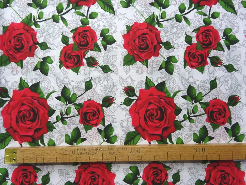 Bavlna biela "červené ruže" 