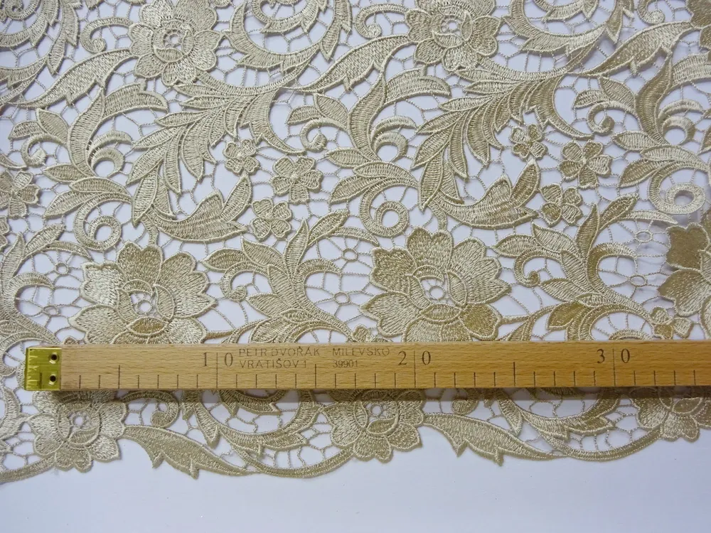 Krajka béžovo-zlatá "kvety" 
