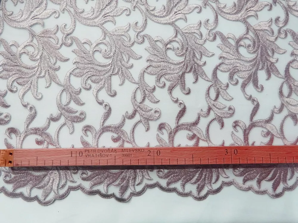 Vyšívaný tyl fišé "ornamenty" 